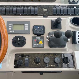 Cruisers Yachts 4450 Aft Cabin Motor Yacht image