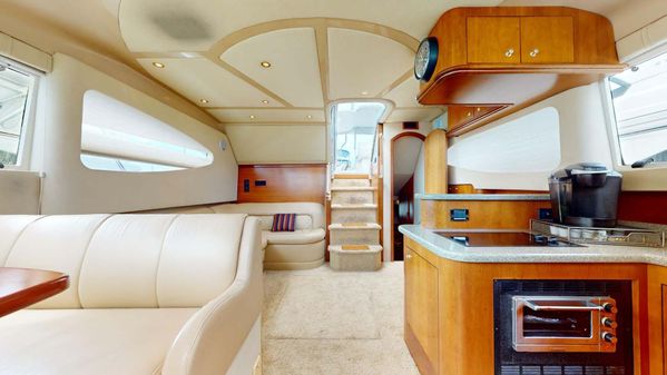 Cruisers Yachts 4450 Aft Cabin Motor Yacht image