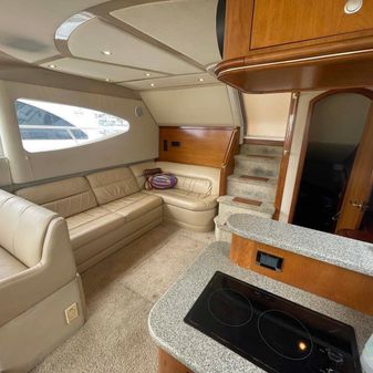 Cruisers Yachts 4450 Aft Cabin Motor Yacht image