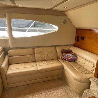 Cruisers 4450 Aft Cabin Motor Yacht image