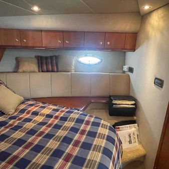 Cruisers 4450 Aft Cabin Motor Yacht image