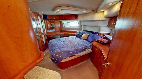 Cruisers 4450 Aft Cabin Motor Yacht image