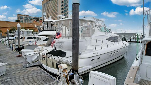 Cruisers 4450 Aft Cabin Motor Yacht image