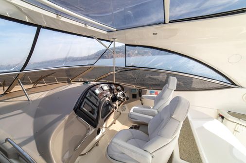 Cruisers Yachts 5370 Express image