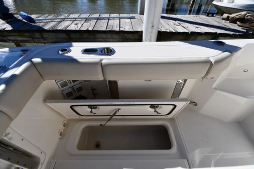 Boston-whaler 325-CONQUEST-PILOTHOUSE image