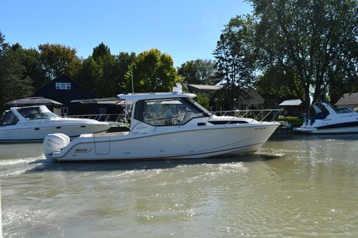 Boston-whaler 325-CONQUEST-PILOTHOUSE image