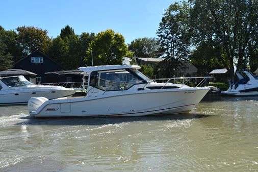 Boston-whaler 325-CONQUEST-PILOTHOUSE image