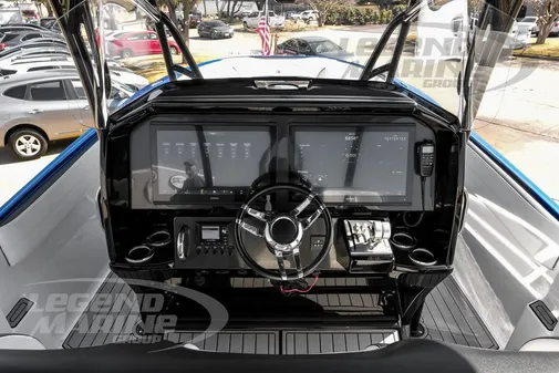 Nor-Tech 340 Sport Center Console image