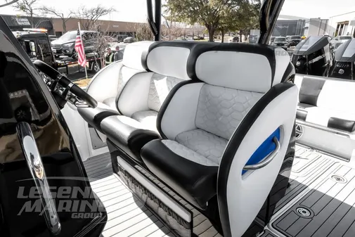 Nor-Tech 340 Sport Center Console image