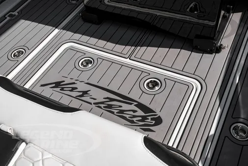 Nor-Tech 340 Sport Center Console image