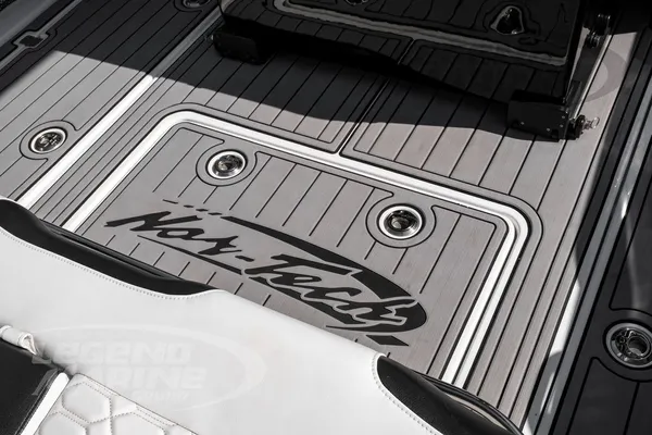 Nor-tech 340-SPORT-CENTER-CONSOLE image