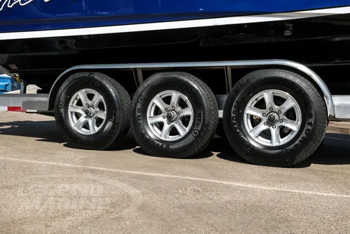 Nor-Tech 340 Sport Center Console image