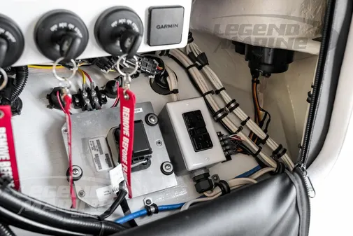 Nor-Tech 340 Sport Center Console image