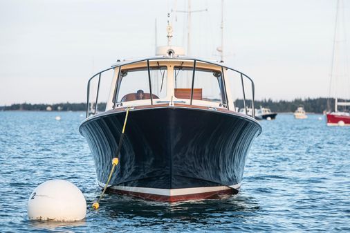 Hinckley Picnic Boat 37 MKIII image