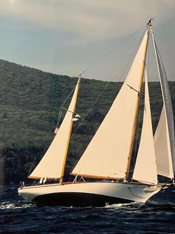 Herreshoff Nereia Molly's Cove 38 image