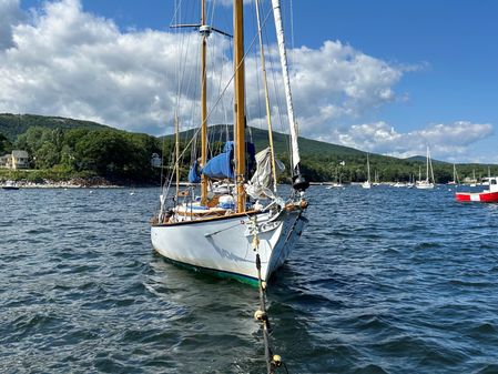 Herreshoff Nereia Molly's Cove 38 image