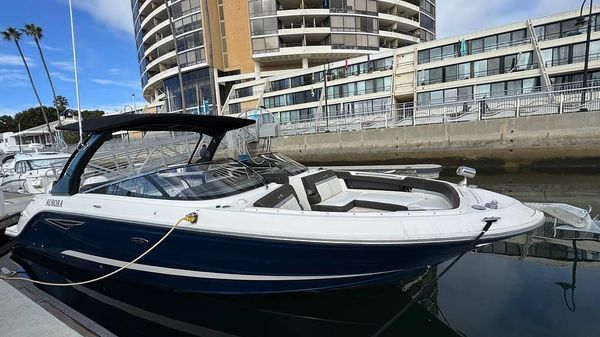 Sea Ray SLX 310 OB 