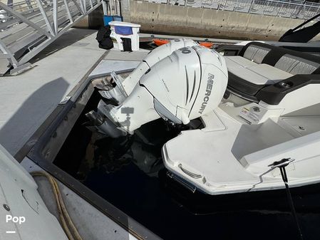 Sea Ray SLX 310 OB image