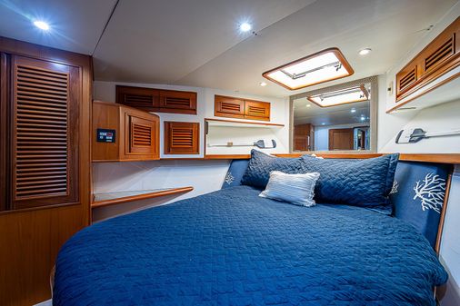 Offshore Yachts 62 Pilot House image