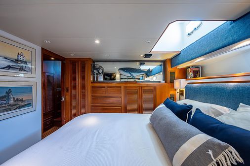 Offshore Yachts 62 Pilot House image