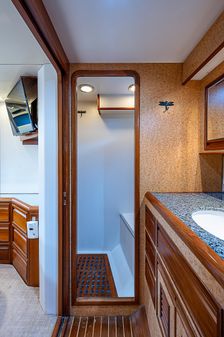 Offshore Yachts 62 Pilot House image