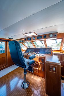 Offshore Yachts 62 Pilot House image