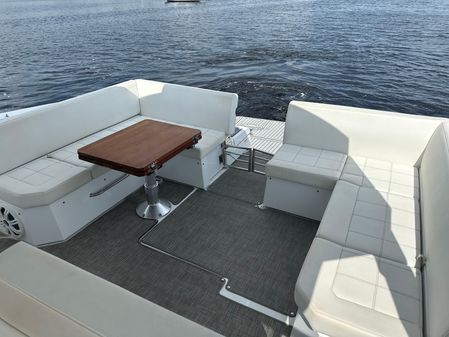 Cruisers Yachts 390 Express Coupe image