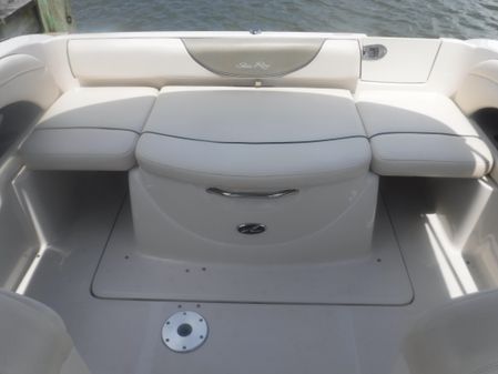 Sea Ray 225 Weekender image