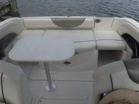 Sea Ray 225 Weekender image