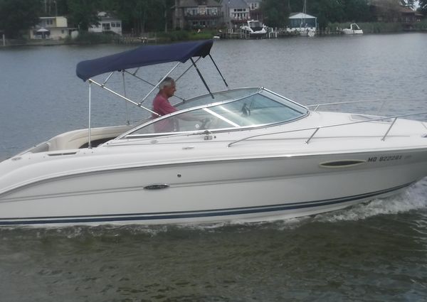 Sea Ray 225 Weekender image