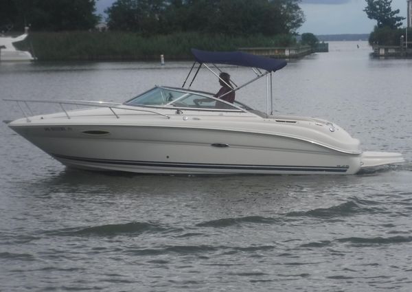 Sea Ray 225 Weekender image