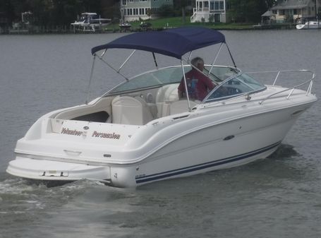 Sea Ray 225 Weekender image