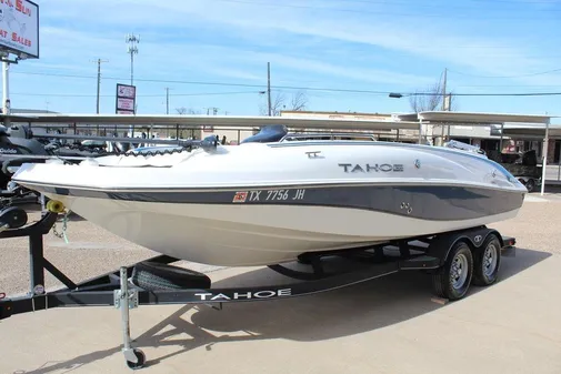 Tahoe 215 Xi image