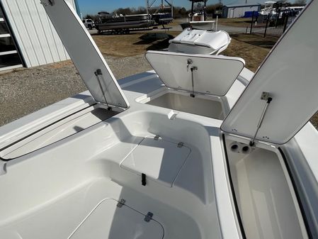 Sea Pro 228 Bay image