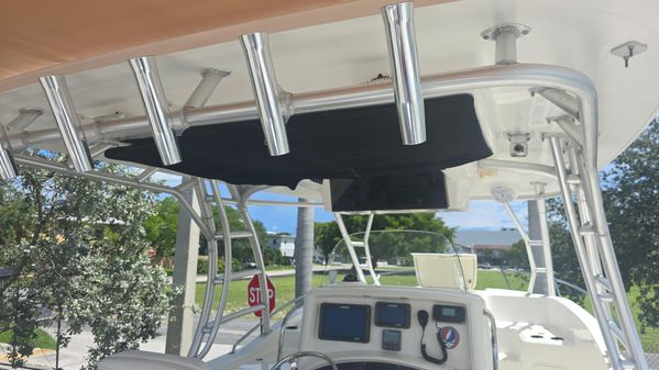 Boston Whaler 320 Outrage Cuddy Cabin image