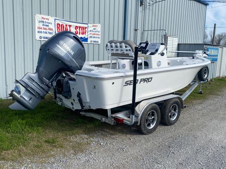 Sea-pro 208-DLX-BAY- image