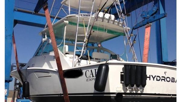 Cabo 36 Express 