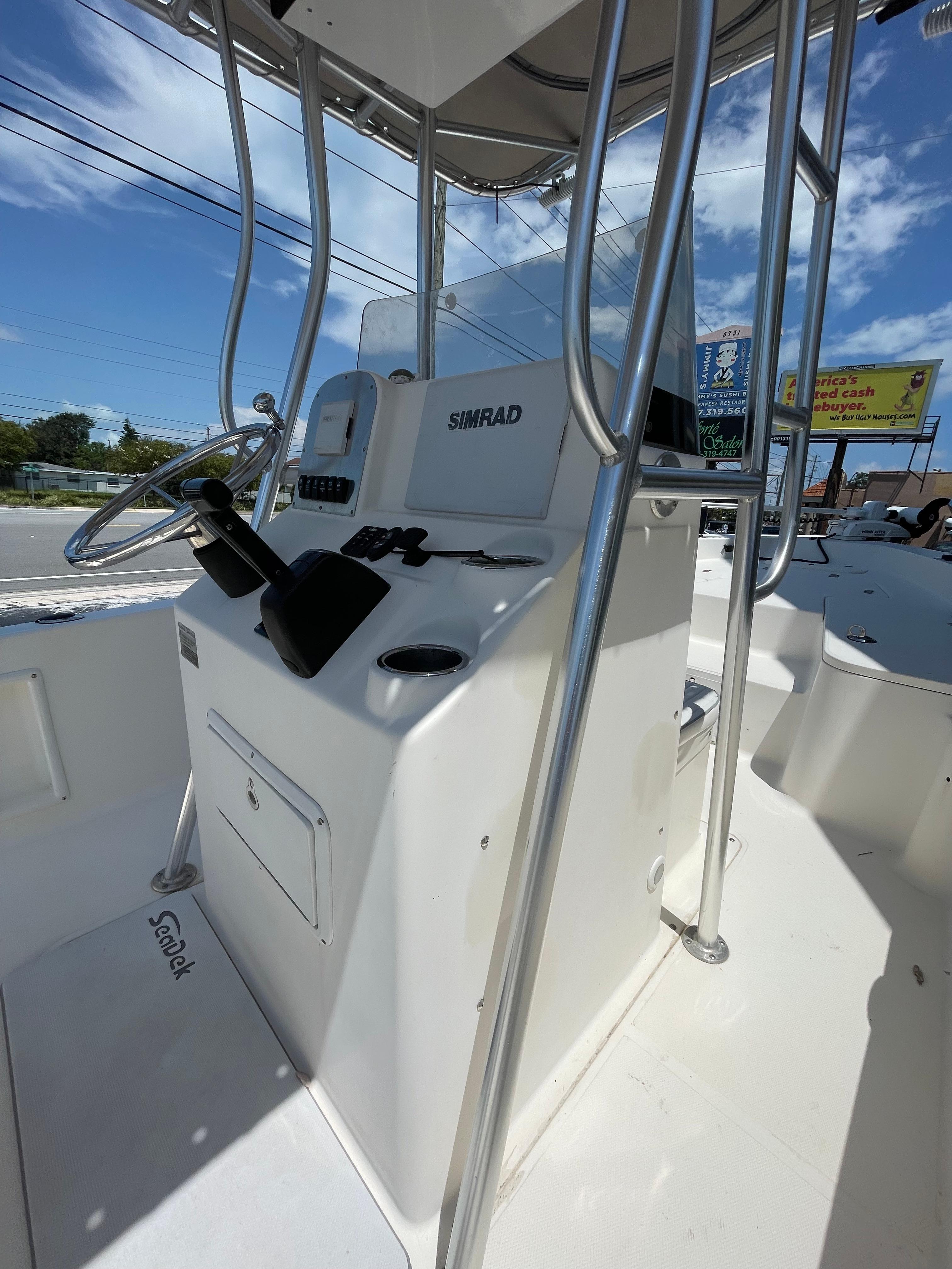 2005 Sea Hunt bx 22 t