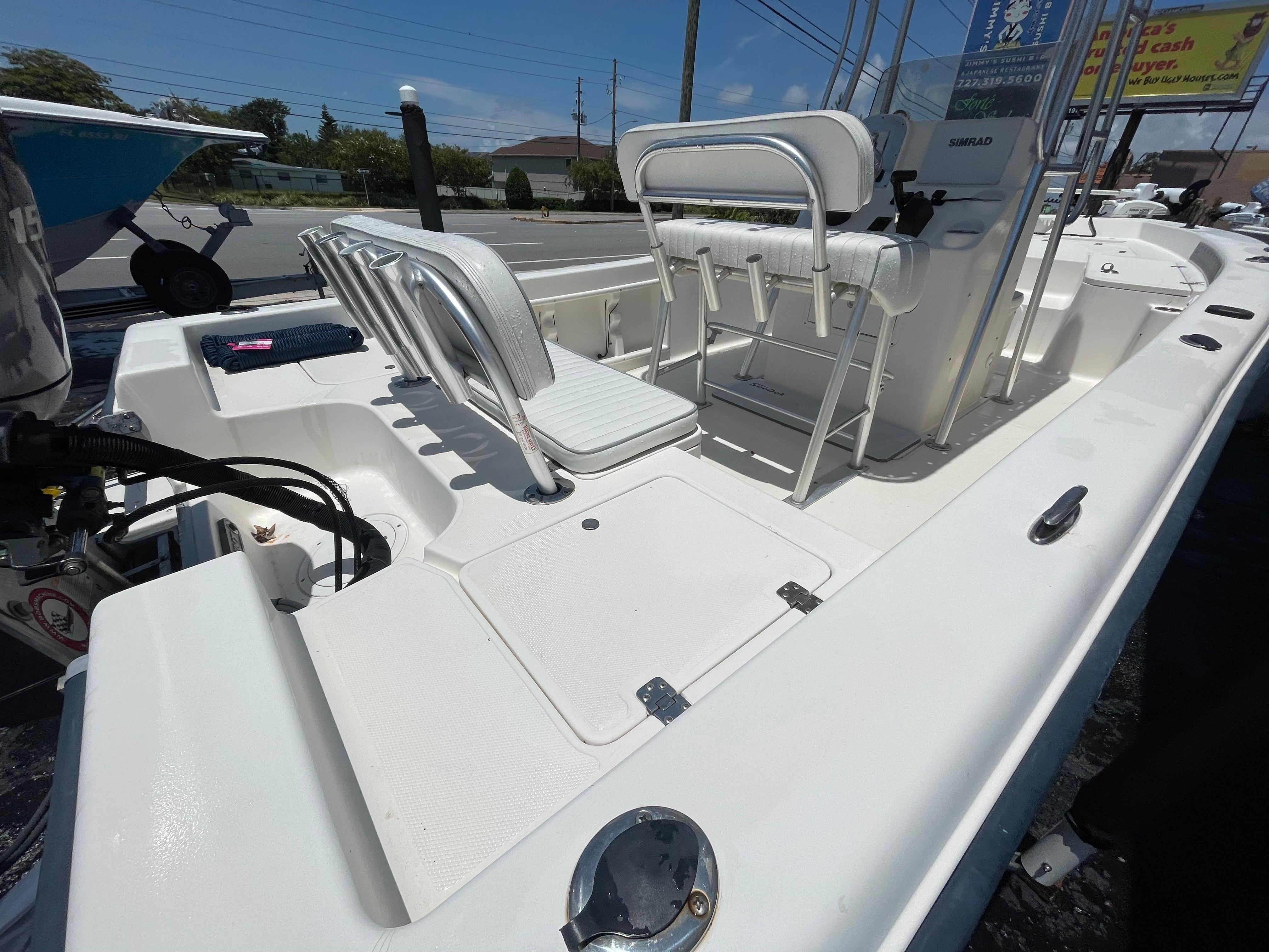 2005 Sea Hunt bx 22 t