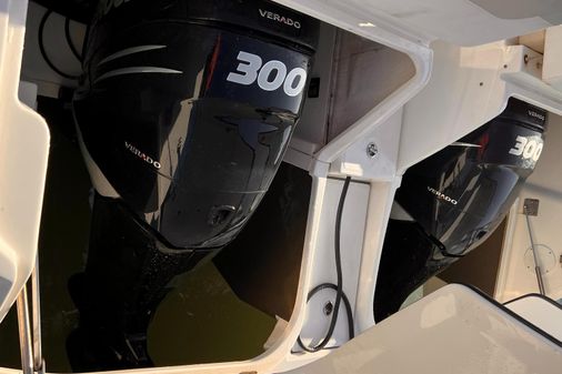 Sea-ray 370-VENTURE image