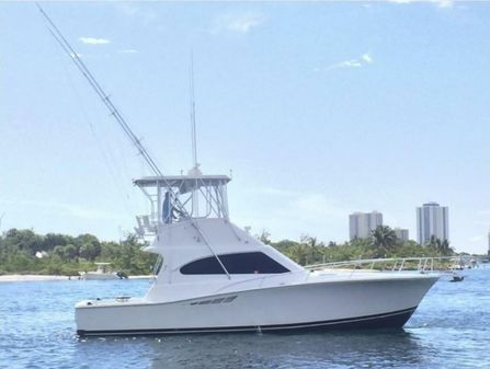 Luhrs 40 Convertible image