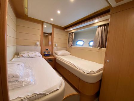 Ferretti Yachts 881 HT image