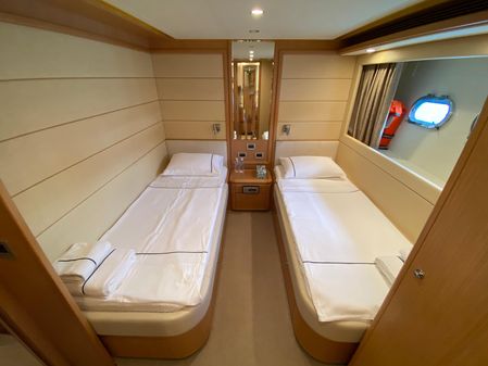 Ferretti Yachts 881 HT image