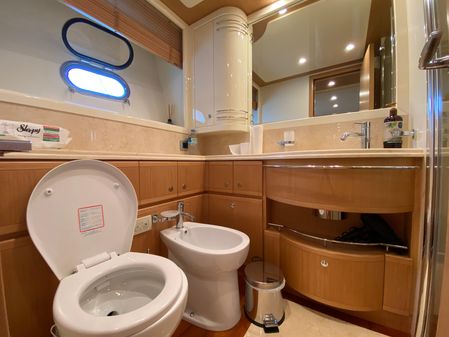 Ferretti Yachts 881 HT image