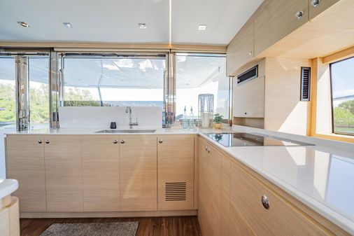 Aquila 54 image