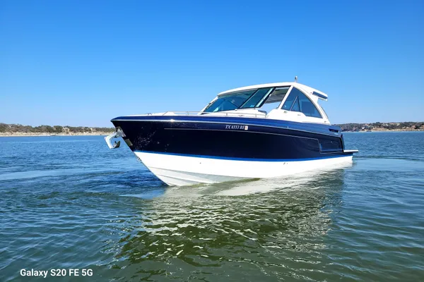 Formula 380-SUPER-SPORT-CROSSOVER-I-O image