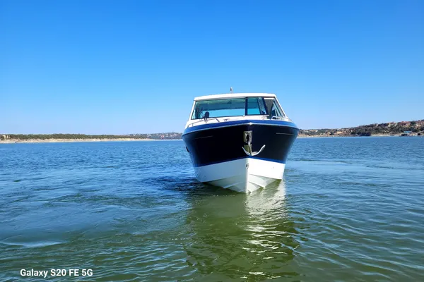 Formula 380-SUPER-SPORT-CROSSOVER-I-O image