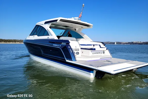 Formula 380-SUPER-SPORT-CROSSOVER-I-O image