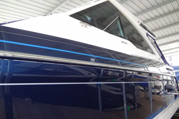 Formula 380-SUPER-SPORT-CROSSOVER-I-O image