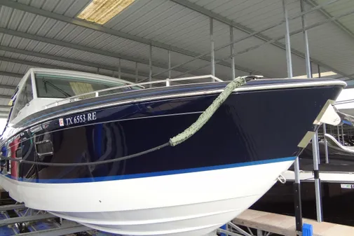 Formula 380 Super Sport Crossover I/O image